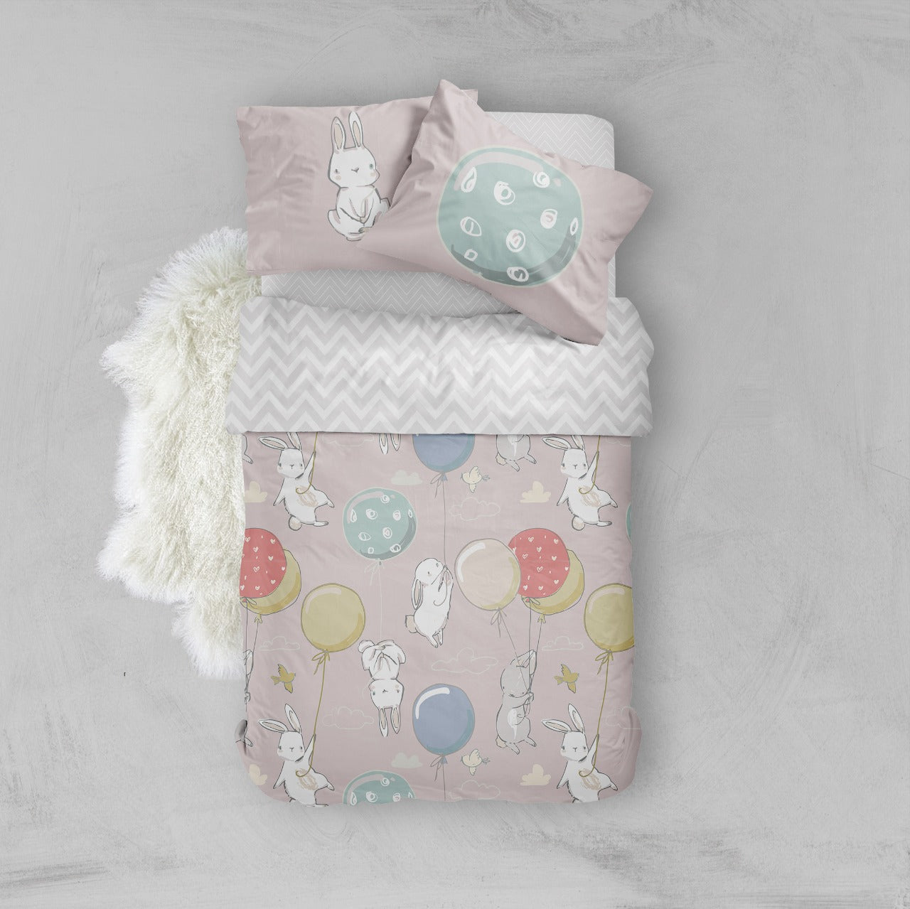 Little Blessings Pink Animals and Air Balloons Bed Set